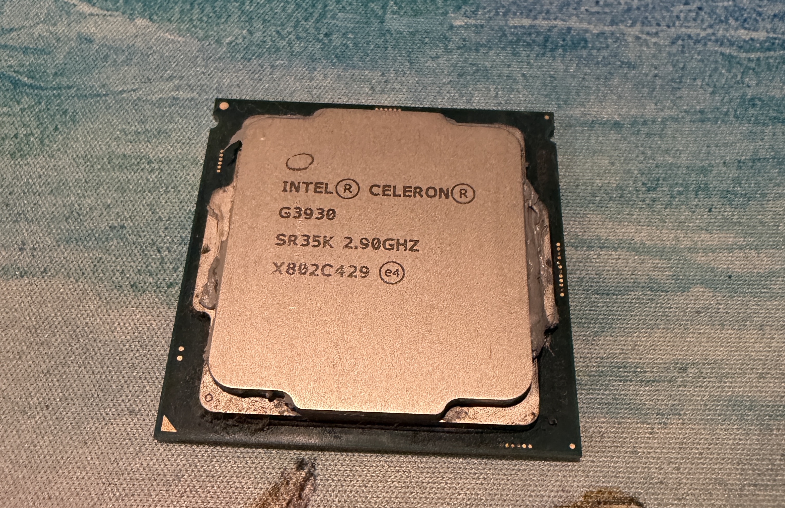 Celeron G3930