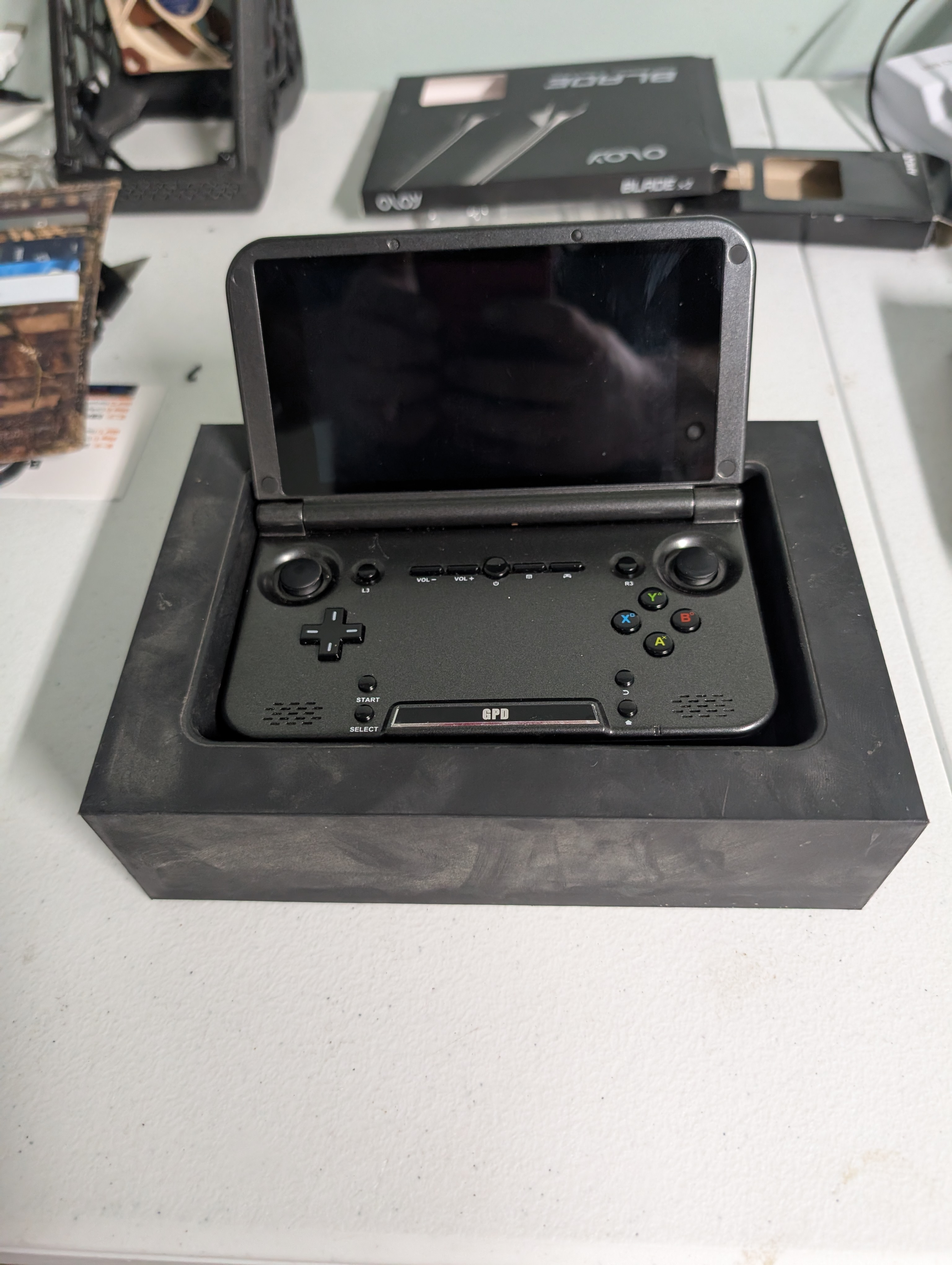 GPD XD Gaming Handheld !! Broken Hinges !!